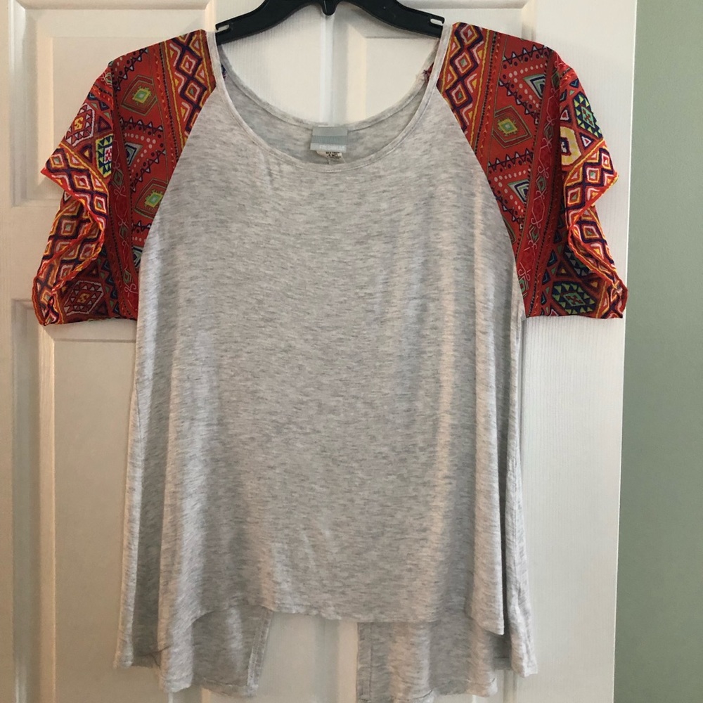 Freshwear Women’s Top Size Large